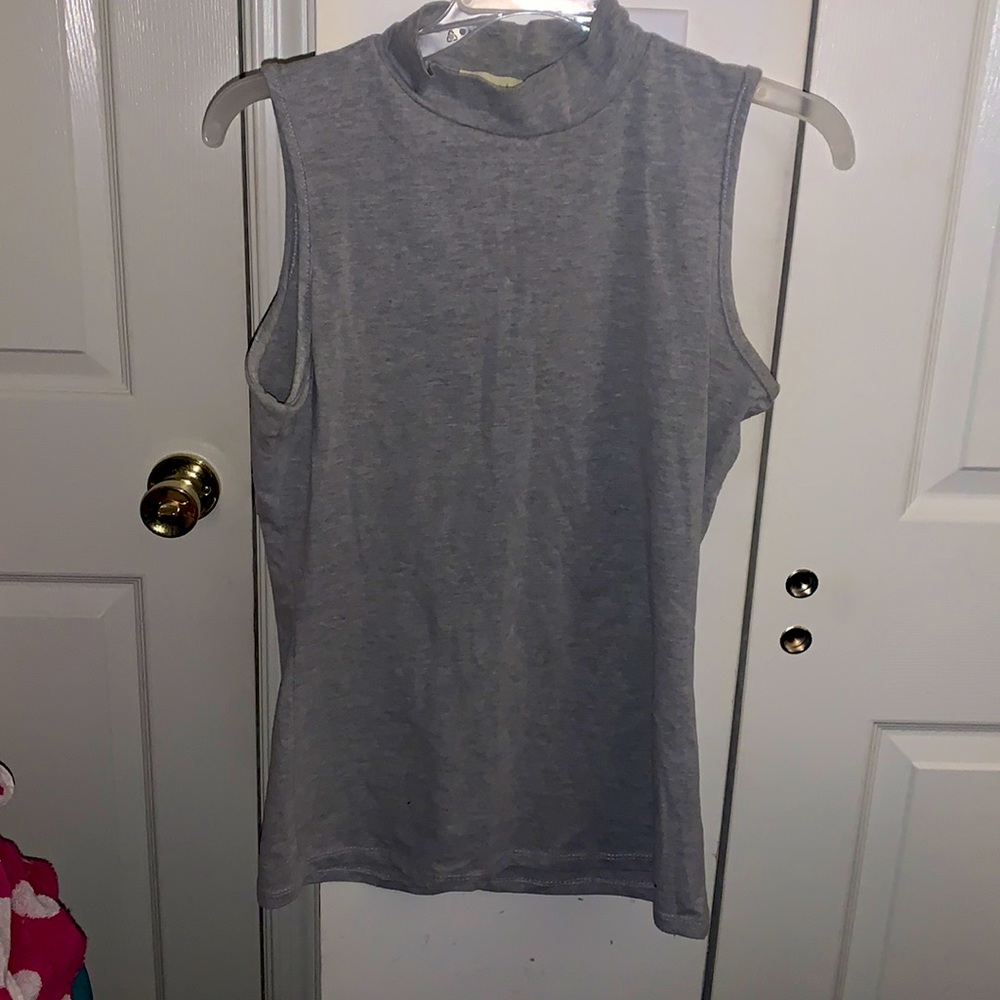 Nicki Minaj Grey Turtle Neck Sleeveless Top